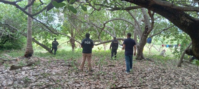 Incautan seis lotes en la costa de Usulután a narcos que traían cocaína desde Nicaragua