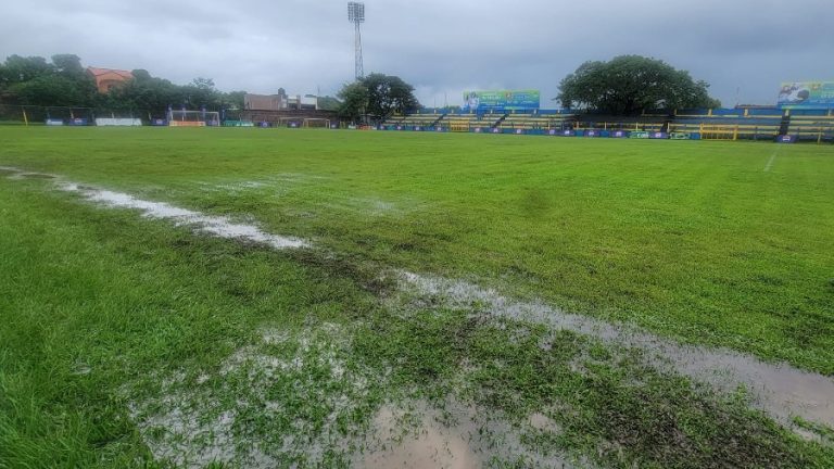 Dos partidos suspendidos por lluvia en la Liga Mayor