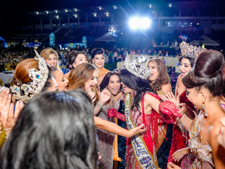 Dip. Carballo: «¡Julissa Díaz, reina del 65° carnaval de San Miguel!»